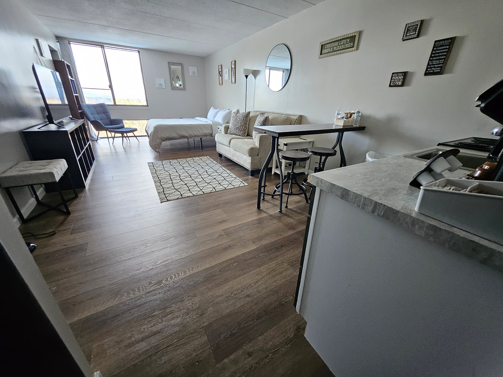 Cedar Lodge condo with mountain & lake Winnipesauke views!