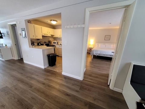 2 Bdrm Condo walking distance to Weirs Beach and much more!!
