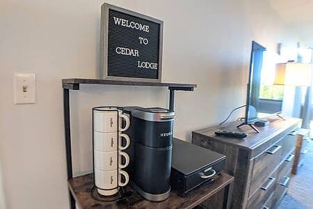 Cute Cedar Lodge Studio with Balcony & Lake Views!