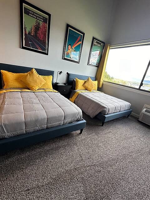 Lake Winni Studio Condo Full Kitchen - Weirs Beach