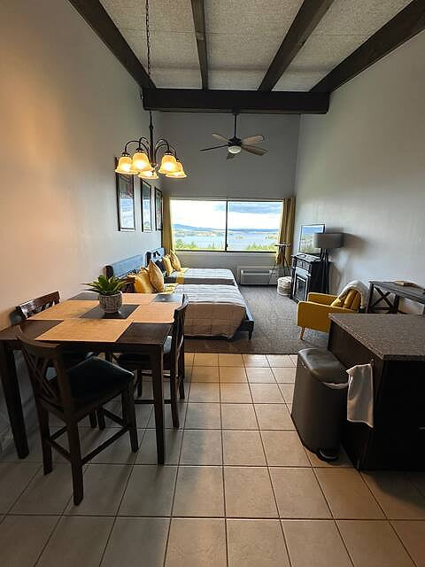 Lake Winni Studio Condo Full Kitchen - Weirs Beach