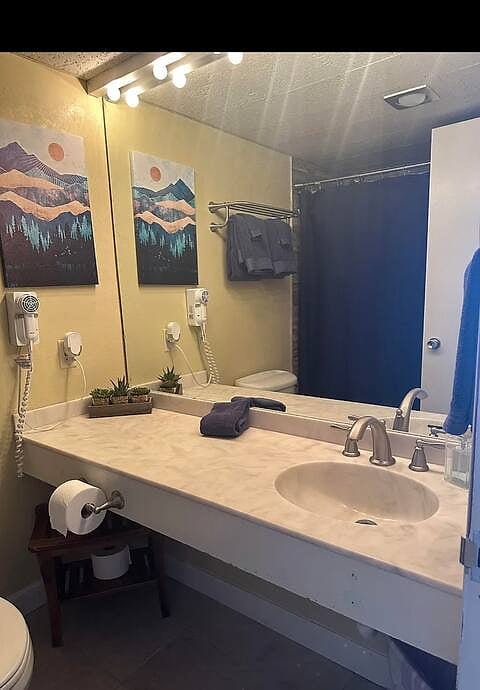 Lake Winni Studio Condo Full Kitchen - Weirs Beach