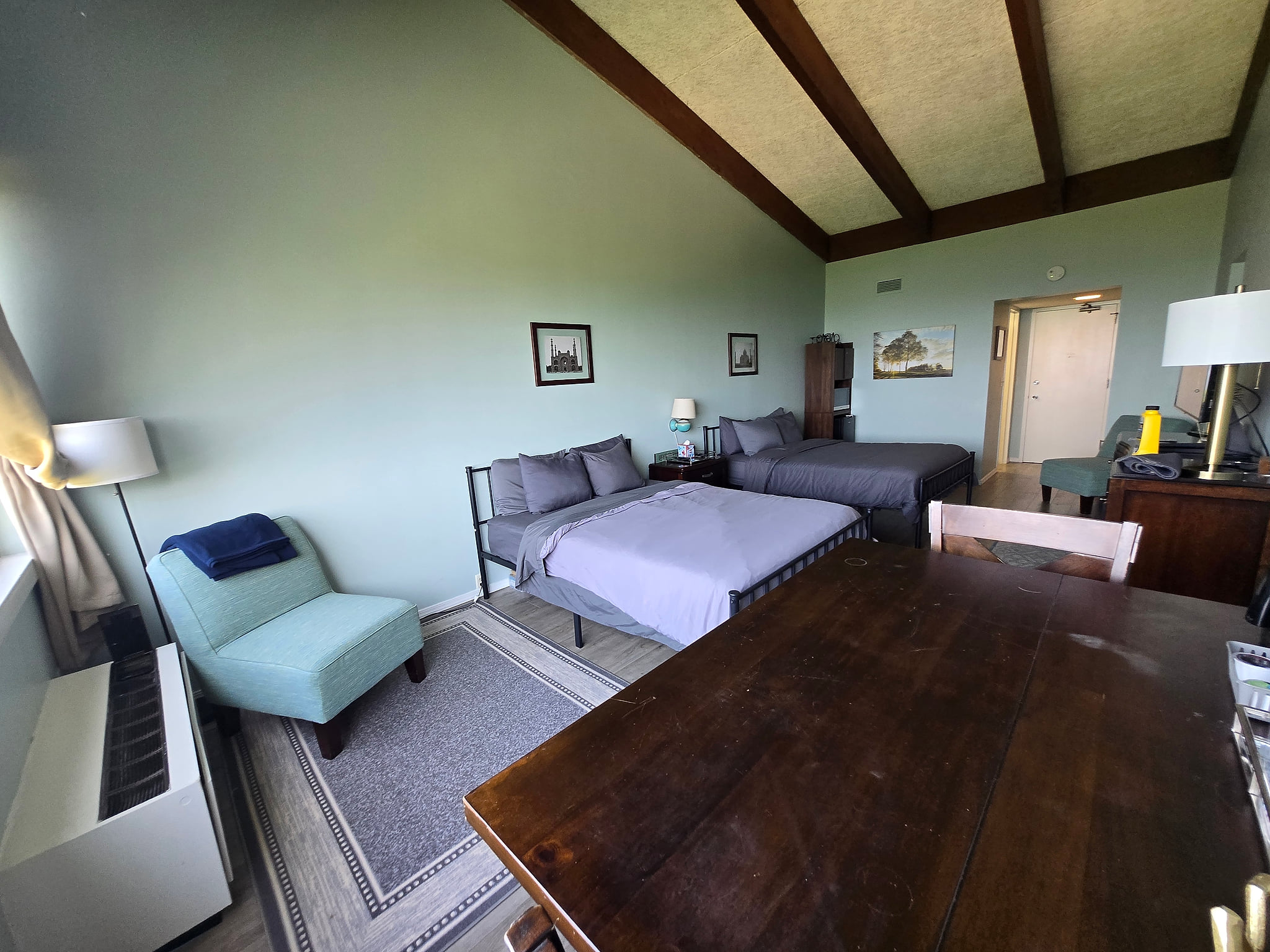 Breathtaking Lake View! Hot Tub! Concerts!