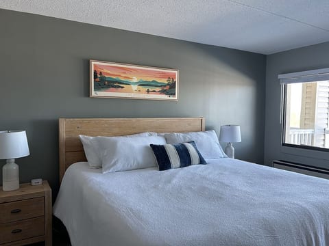 Lake Views Close to Weirs in Cedar Lodge Complex
