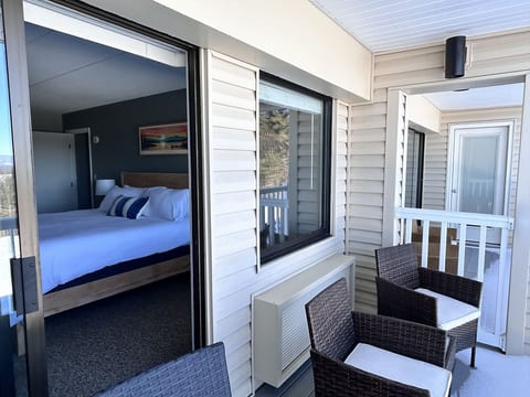 Lake Views Close to Weirs in Cedar Lodge Complex