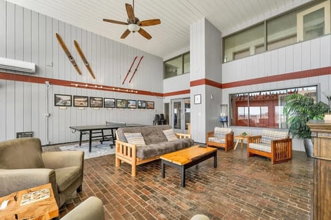 Lake Views Close to Weirs in Cedar Lodge Complex