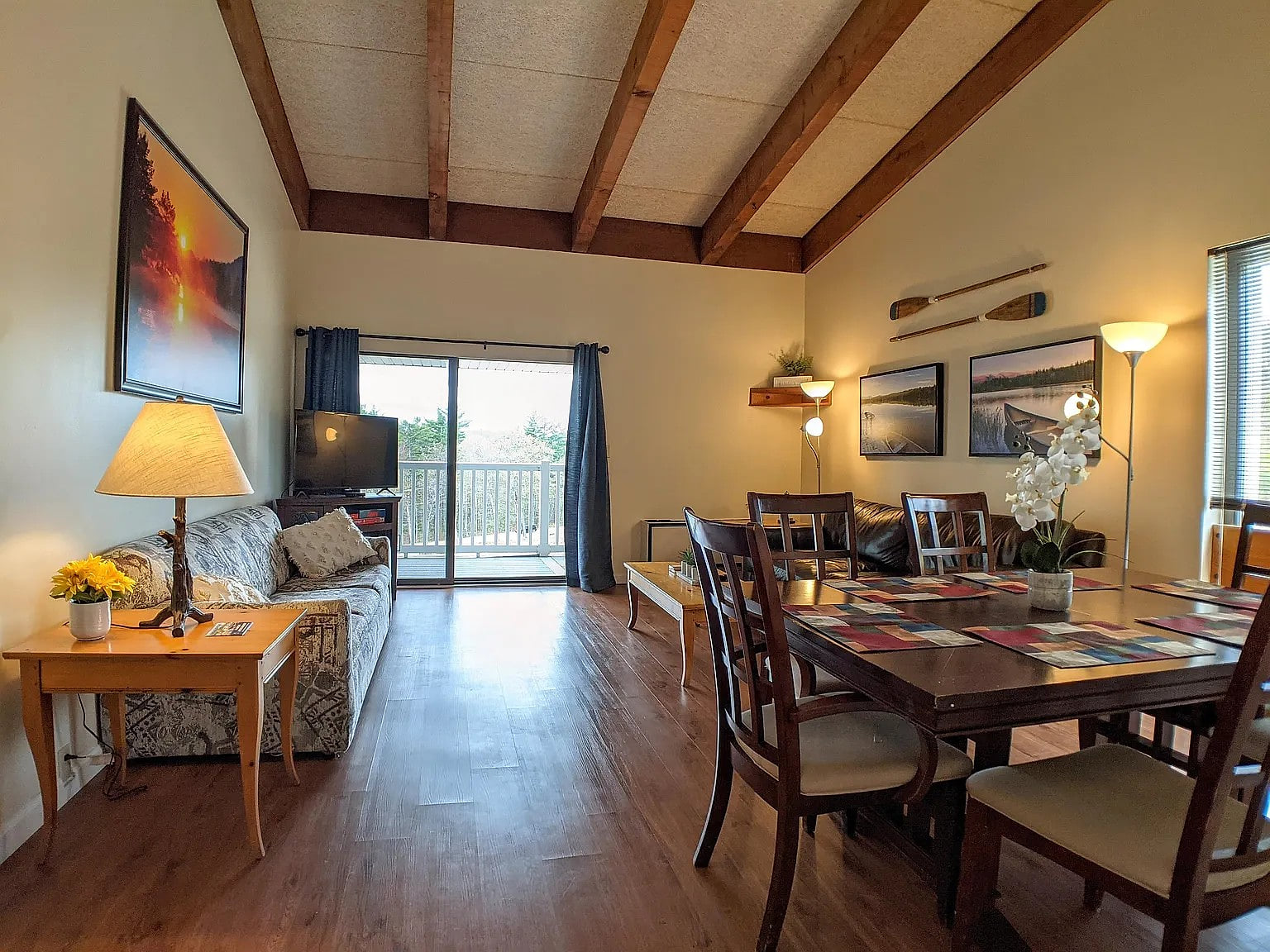 Spacious Cedar Lodge Condo with Private Balcony & Lake Views