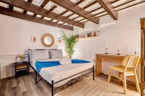 La Cueva Loft Rustic Colonial Romance