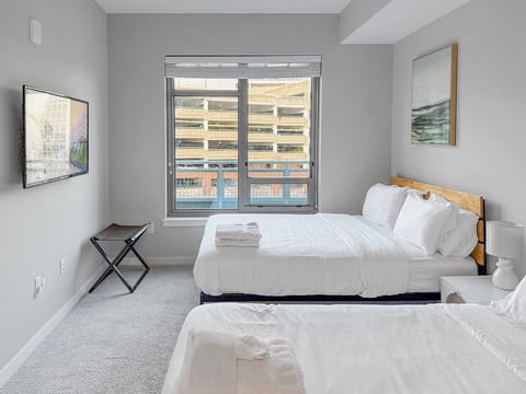 Natural Oak 1BR | Terrace | Ballston Metro & Mall