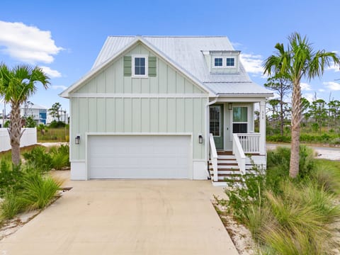 Coco Cabana - 5BR Coastal Escape w/ Heated Pool!