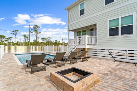 Coco Cabana - 5BR Coastal Escape w/ Heated Pool!