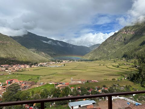 Dream Home w/ best views of valley & roof terrace