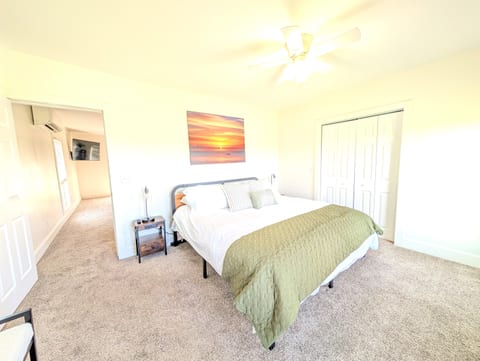 Cozy Upstairs Unit Near River and Marina Access | Fremont, OH
