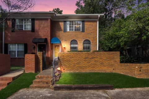 Beautiful Townhouse in the Heart of Tallahassee