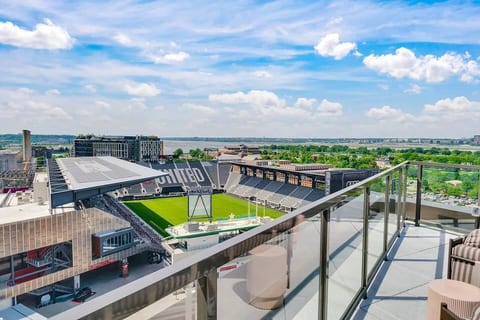 Modern 1BR w/ Amenities|Stadium View |Capitol Hill