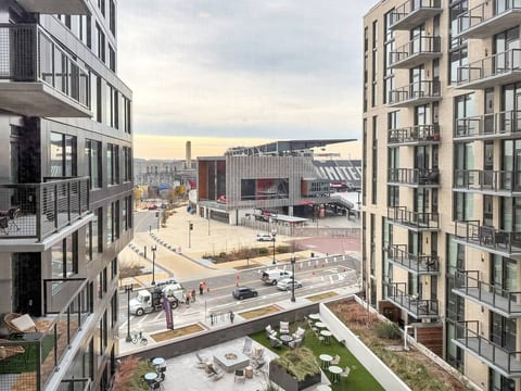 Modern 1BR w/ Amenities|Stadium View |Capitol Hill