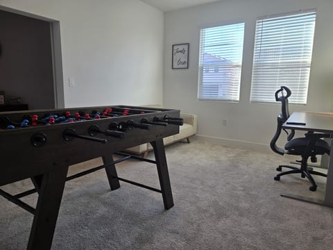 Newly built 5bd 3bth luxury home in prime location image 2