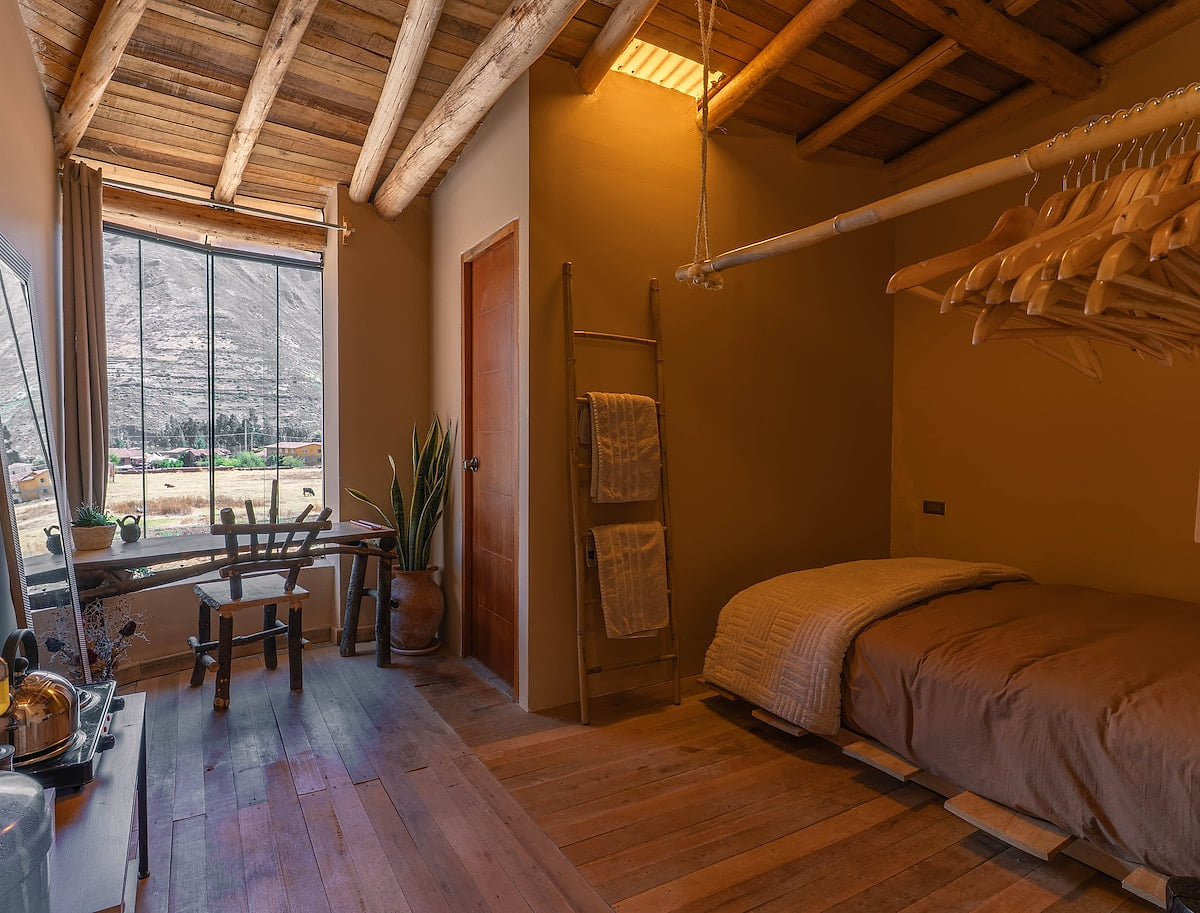 Cosy Room w/Bathroom in Prime Area image 4 Cosy Room w/Bathroom in Prime Area