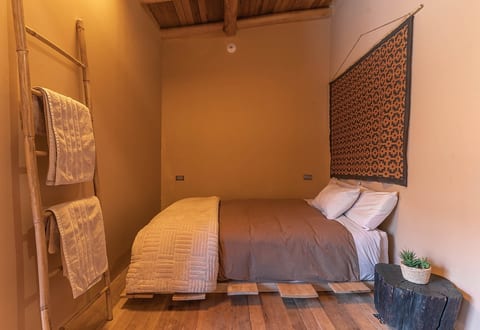 Cosy Room w/Bathroom in Prime Area