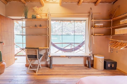 Bright Studio w/ Views, Top Wifi