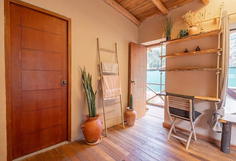 Bright Studio w/ Views, Top Wifi
