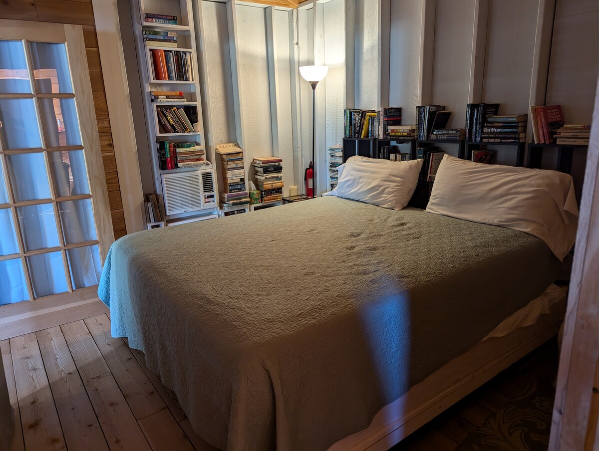 Main Cabin in Bois Darc Bungalows - Up to 5 guest image 29
