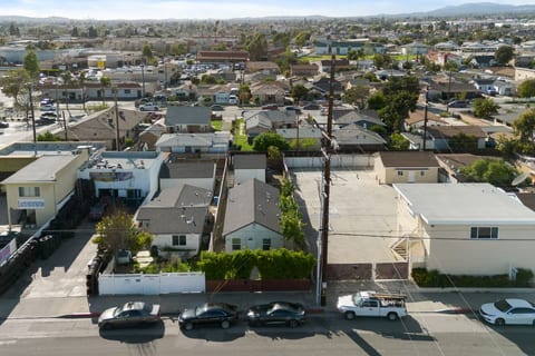 Private 2 BR Home in El Monte