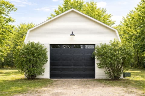 The Barn Loft at New Hope | Open Loft • Game Room • Forest Stay
