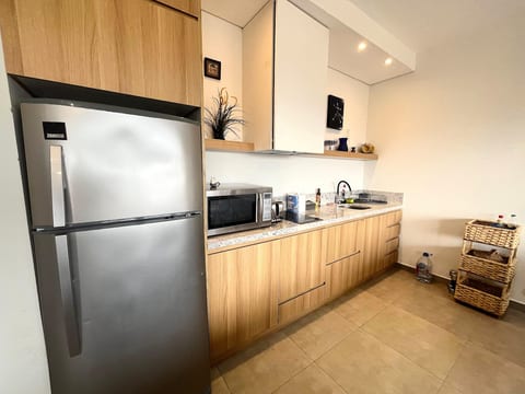 1BR Flat in Soma Bay Near The Jetty & Dive Center image 5