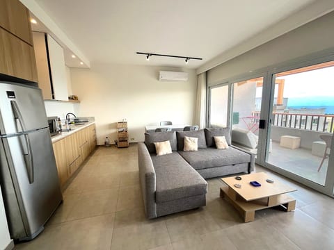 1BR Flat in Soma Bay Near The Jetty & Dive Center image 2