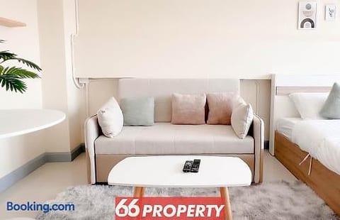 Couple’s Cozy Minimal Retreat @ Nimman