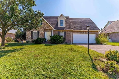 Shoreham Luxe | Vibrant 4BR\2.5BA with Waterfront