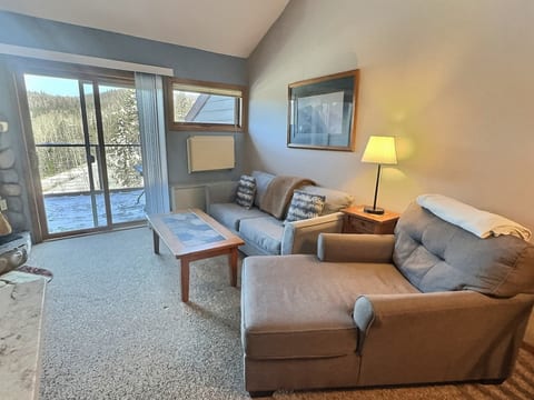 North Shore Knotty Loft