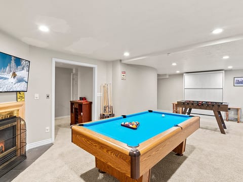 HotTub, game room, Sleeps 8, family, Pets, Wasatch