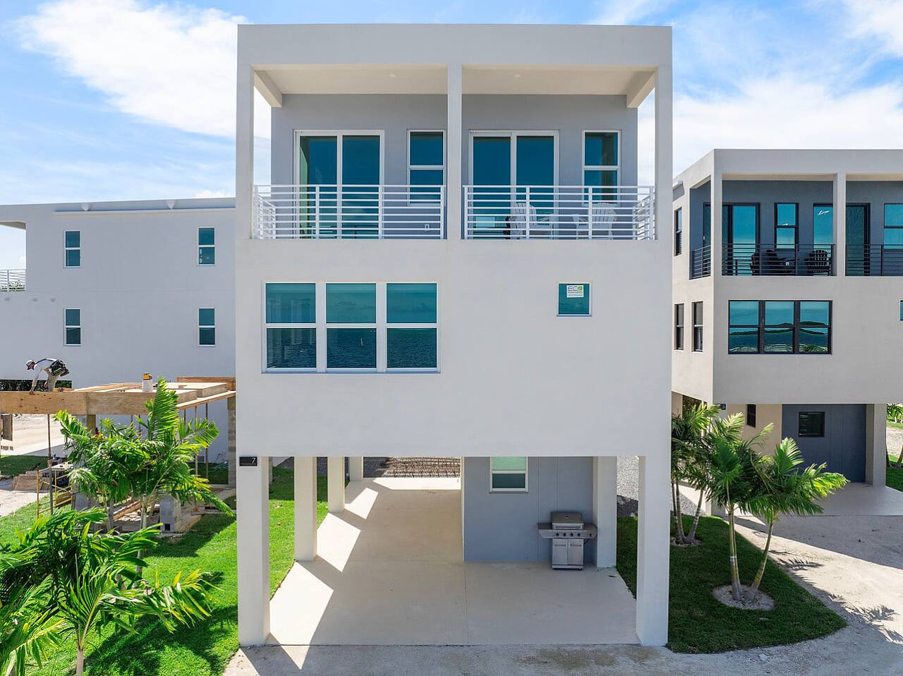 Key Largo Oasis Oceanfront with Pool & Hot Tub