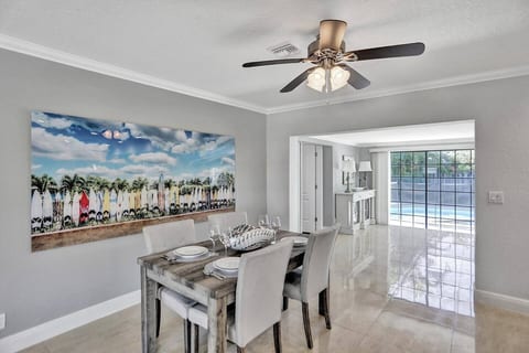 Lighthouse Point Oasis w Pool & Hot Tub Near Beach