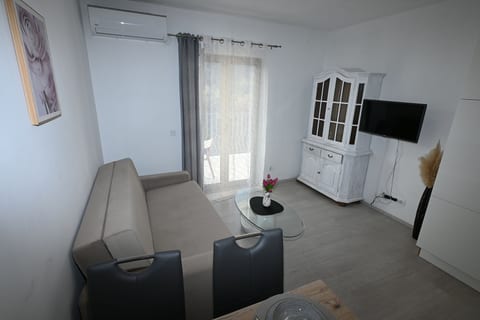 Apartment Milankovic - Unit 378091-13