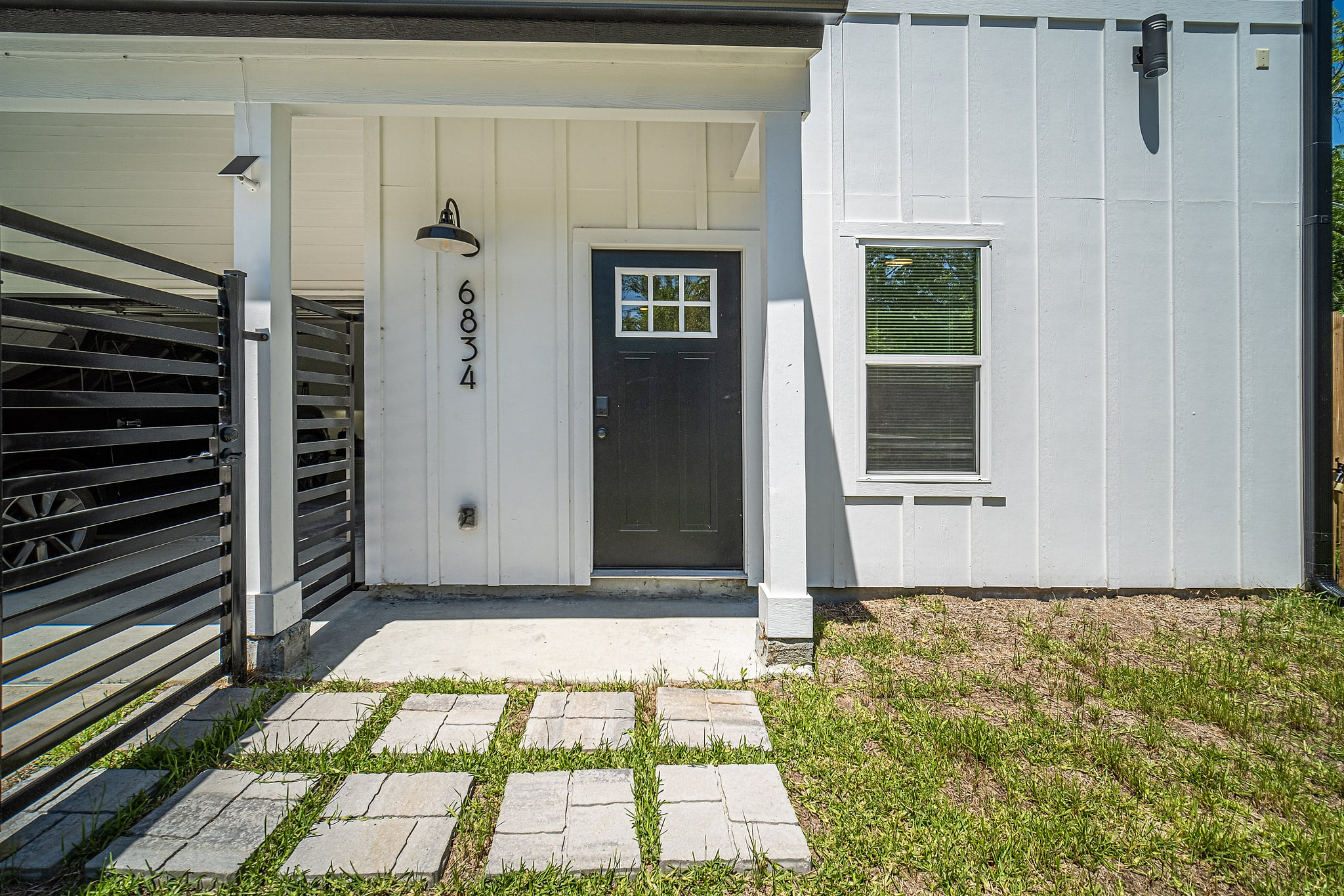 Hip in Houston - by College, Medical Center & Stadium