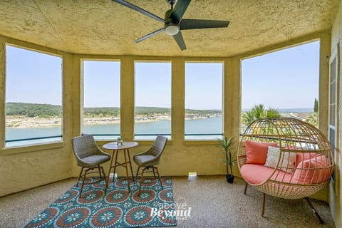 Island Breeze - Pets Stay Free, Breezy, Stylish Island Elegance