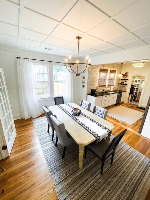 Dining area with plenty of space for guests to enjoy a delicious meal.