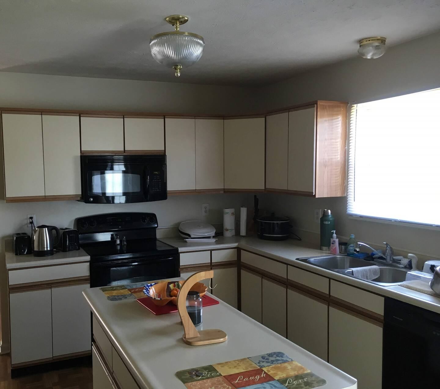 Furnished Housing Amenity Choices