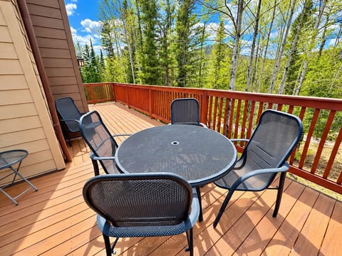 Spacious Deck to Enjoy the North Woods Air