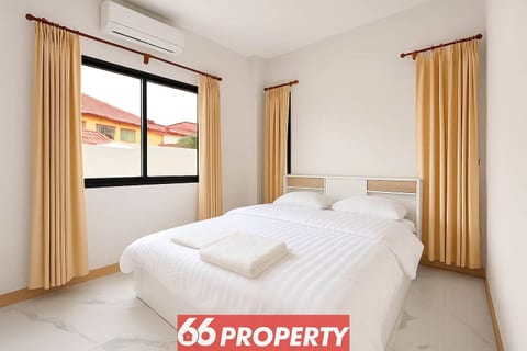 New Modern 4BR Home in Mae Hia