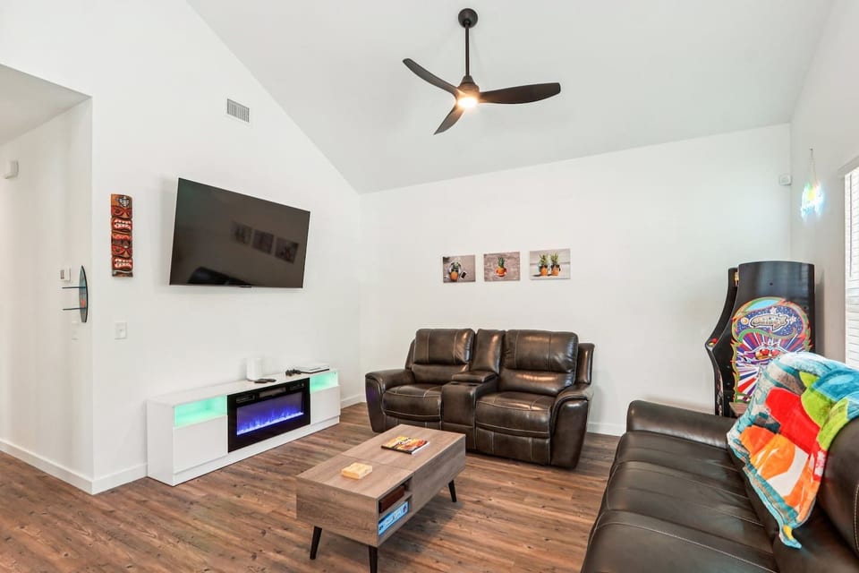 Power Recliners, Smart TV, Xbox one with games, Arcade Machine, board games