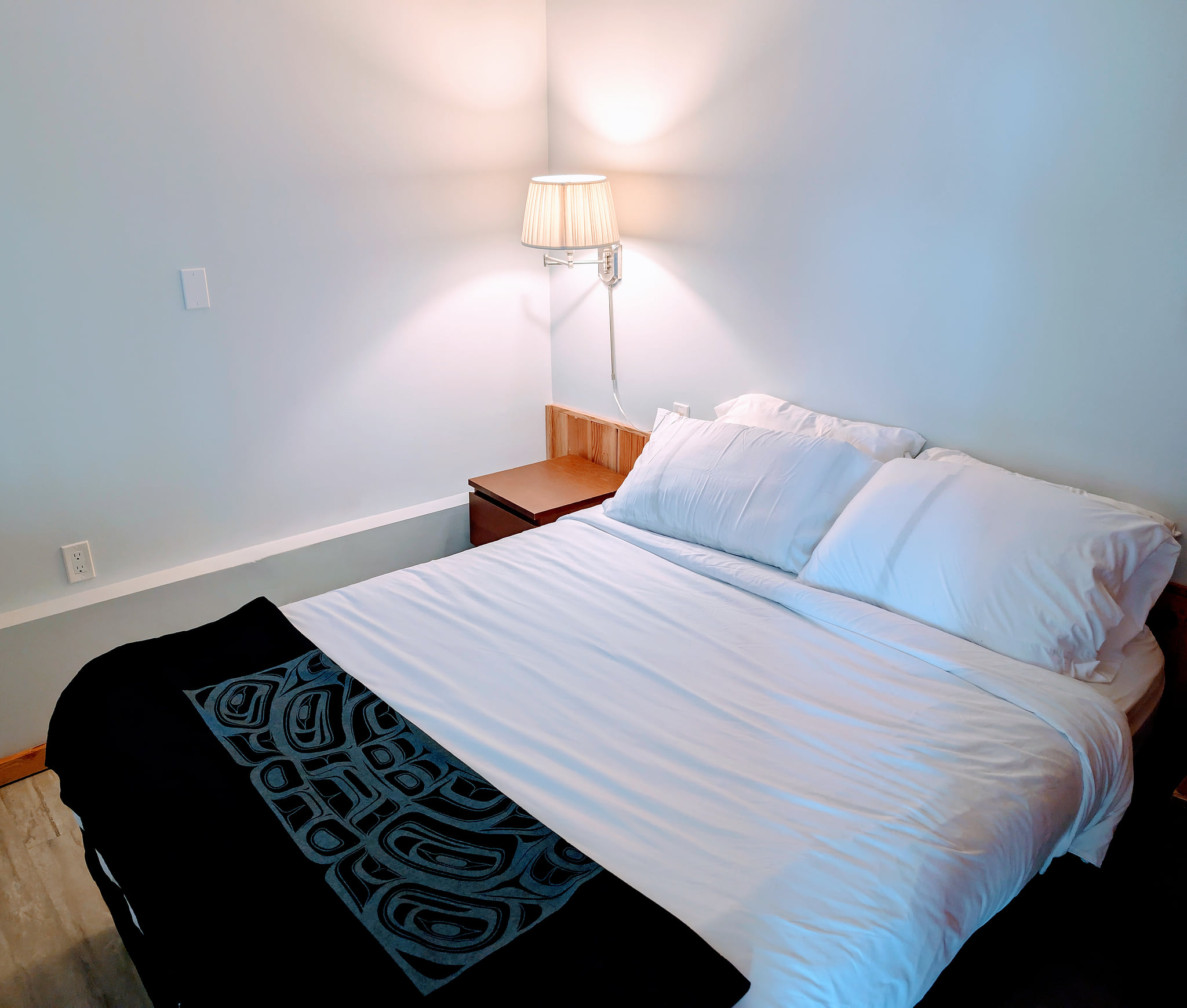 The Sitka Suite | Central Apartment, Waterfront, 2 Beds