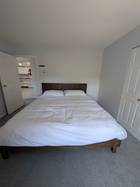 The Founder's Vista Suite Spacious, Panoramic Ocean Views
