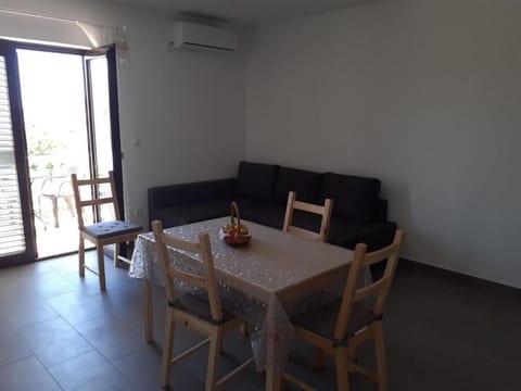 Apartments Krslovic - Unit 378089-13