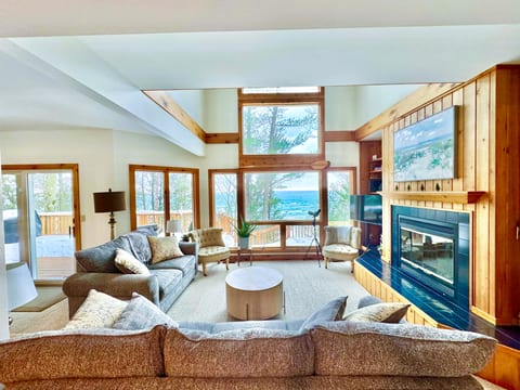 The Treehouse at Duna Vista | Crow’s Nest Views