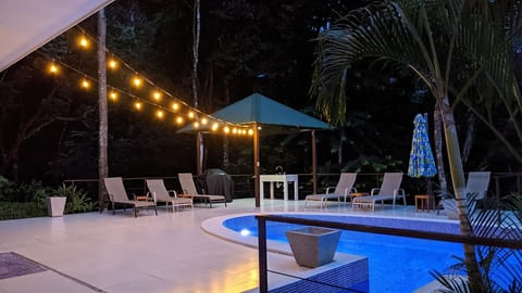 Entire Home, sunset, jungle views Fast WIFI image 5