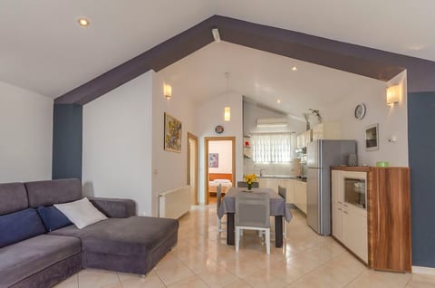 Apartments Grgo - Unit 56899-15